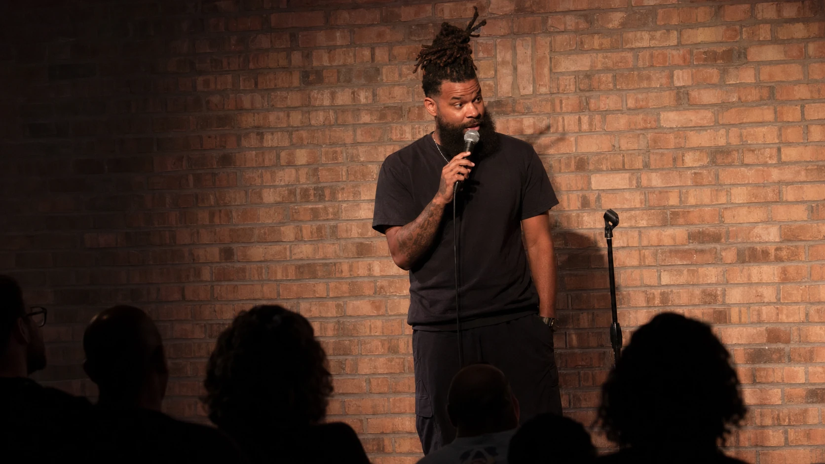How did Damon Darling get into stand-up comedy? - damon darling wikipedia
