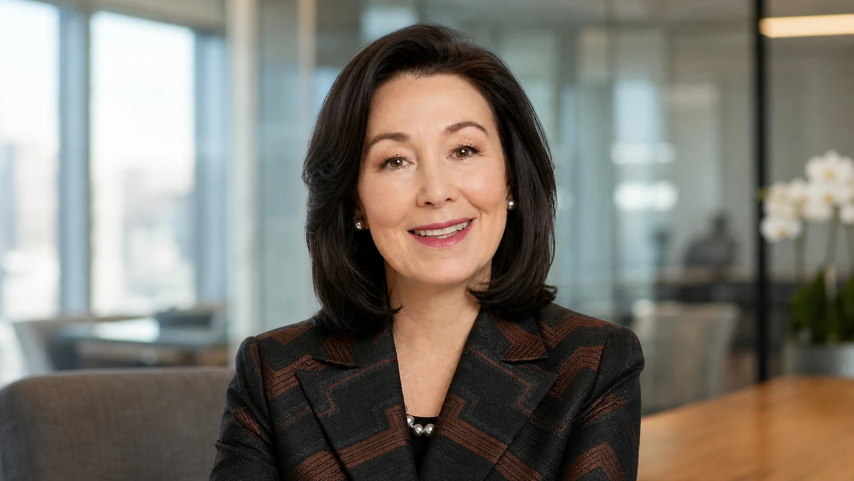 Building Influence at Oracle - safra catz and peter lynch